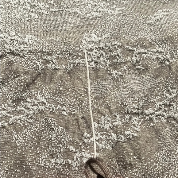 Gym shark legging - Picture 4 of 8